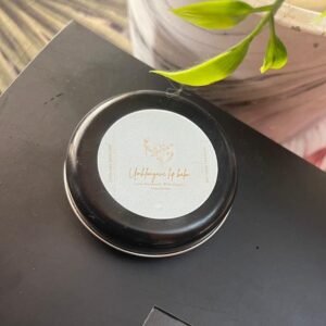 Liyelana umhlonyane lip balm